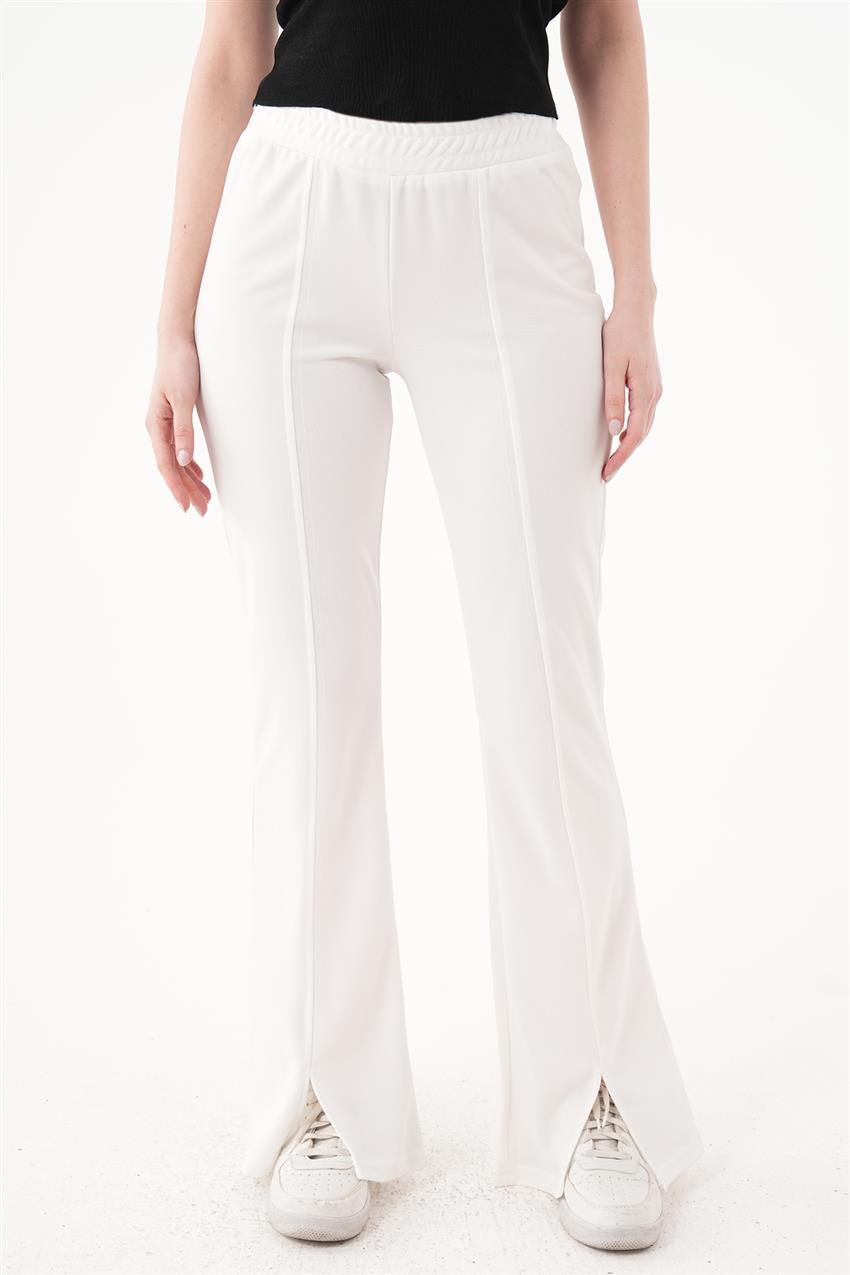 Yırtmaçlı İspanyol Paça Optik Beyaz Pantolon
