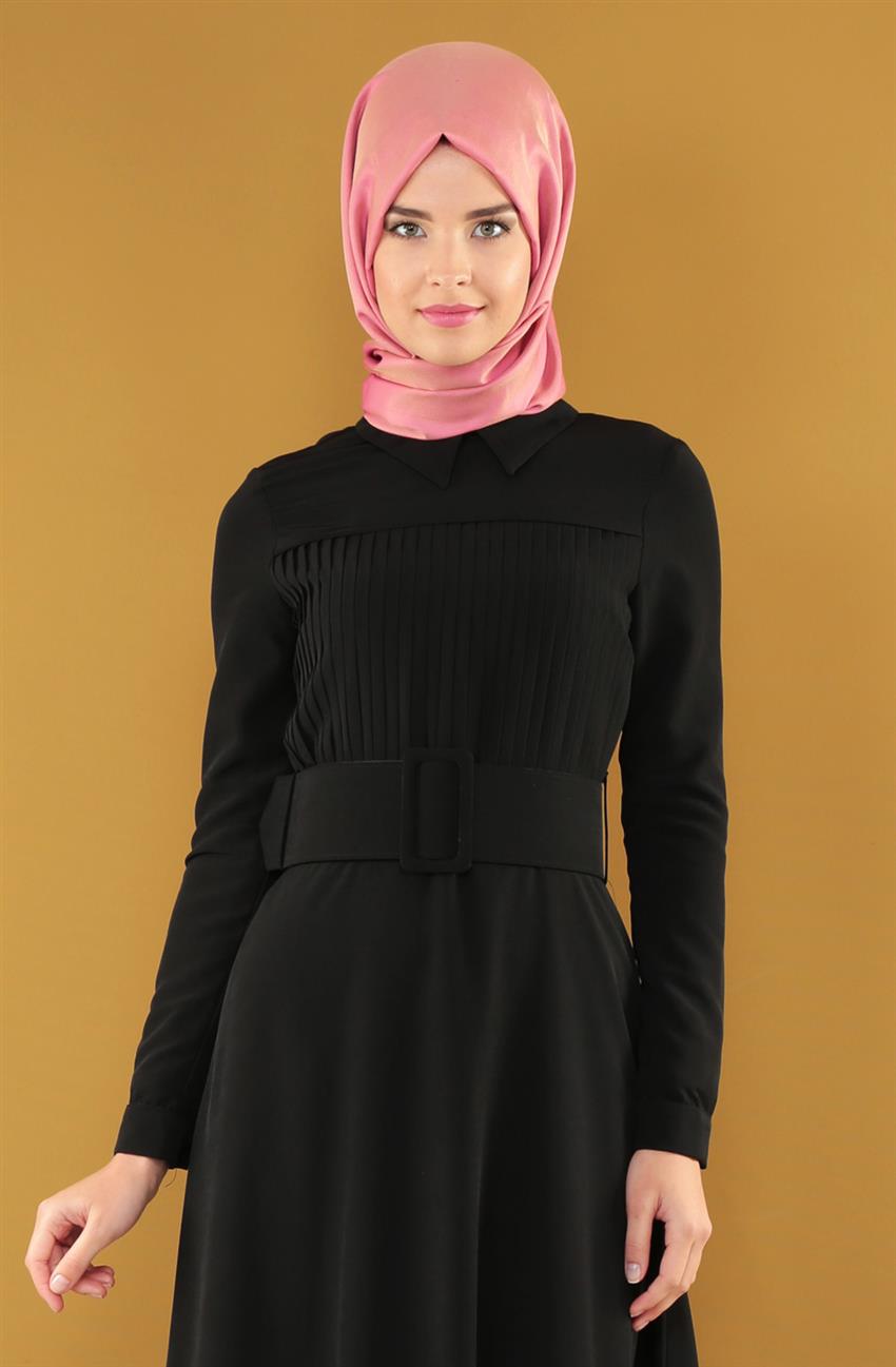 Sivri Yaka Siyah Elbise ARM7071-01