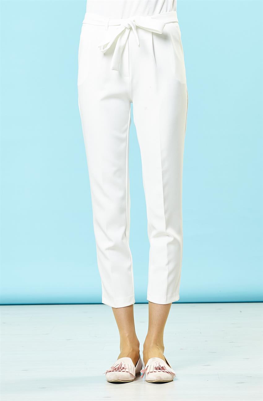 Kemer Detaylı Beyaz Pantolon VZ1039-02