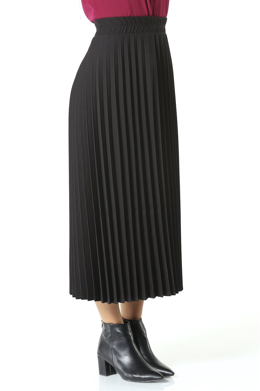2niq Skirt-Black MS101-01