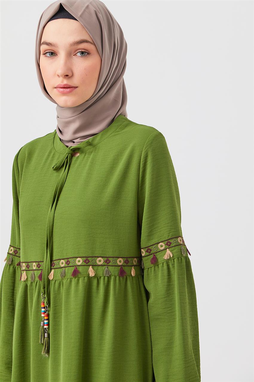 Şerit Nakışlı Yeşil Elbise