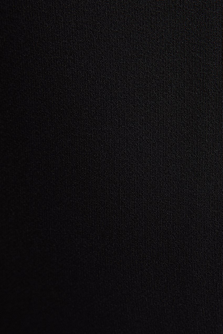 24S1T0004-101 فستان-أسود