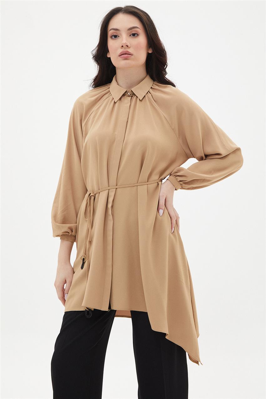 Yakası Broş Detaylı İp Kemerli Camel Tunik